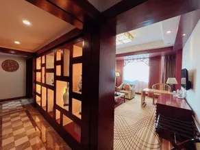Guomao Hotel - Image 5