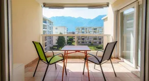 Minusio Apartment by Quokka 360 - Stylish and Bright Stay with Private Balcony - Image 3