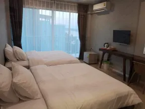Sam Or Riverside Hotel - Image 2