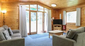 Sycamore Lodge - Image 2