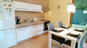 Lovely apartment, Garden, Parking, Wifi, Netflix - Image 3