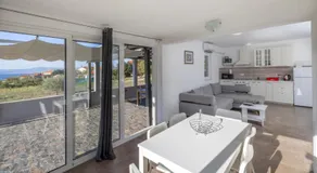 Nane Garden house with heated pool - Image 3