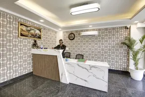 Lime Wood Stay - Studio Apartment  - Image 3