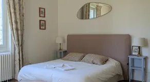 Chambre d'hôte - petit château à la campagne - Image 2