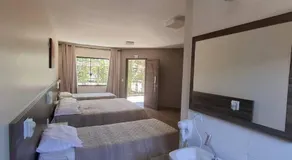 Recanto Carvalho - Suíte 2 - Image 2