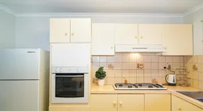 COZY 2 BEDROOM HOUSE /MELBOURNE - Image 4