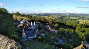 Historic Property with Stunning Views (Walk to the pub) - Image 5