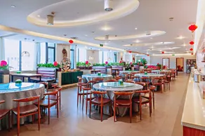 Huachen San Siro Hotel - Image 3