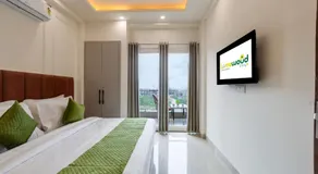 Limewood Stay 2 BHK Service Apartment Near Artemis - Image 3
