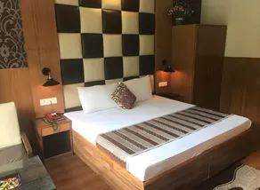 Hotel Natraj (Pure Veg) - Image 4