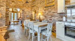 The Barn- Uk45536 - Image 3