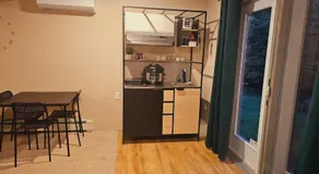 Cozy, Private Basement Suite - Image 5