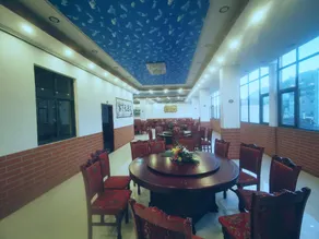 Herun Hotel - Image 4