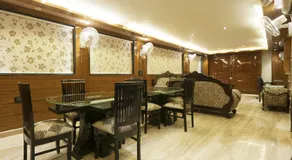 Wood Castle Grand - Image 3