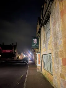 The Red lion - Image 3