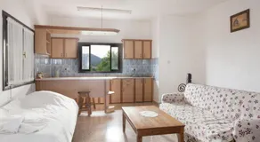 Balci Plaza Hotel and Balci Plaza guest Bungalows Karpaz peninsula - Image 2