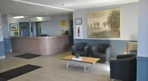 Wheatland Hotel - Image 4