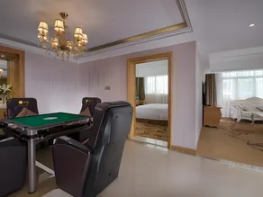 Vienna Hotel Guangxi Beihai Yintan Wanda - Image 4