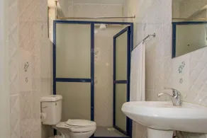 Meru Paramount Hotel - Image 4