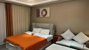 Jinfengyuan Hotel (Dalian Zhoushuizi Airport Branch) - Image 2