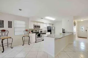 Tampa Hotspot, Heated Private Pool with Game Rooms In Quiet Neighborhood Near USF, Busch Garden, Adv - Image 2