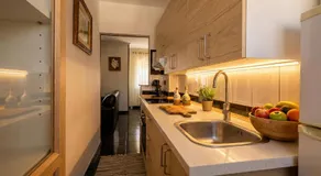 Modern Apartment in Vecindario with Fast WiFi - Image 4