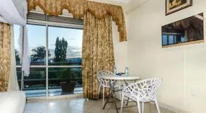 Victoria Travel Hotel - Image 3