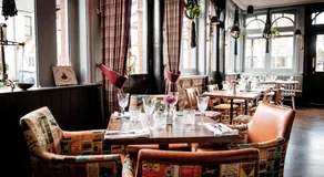 The Queen's Head - Image 2