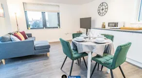 Spacious 2-Bed Apartment in Greenwich, By LS2G Stays - Image 4