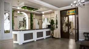 Curtea Bizantina - Image 3