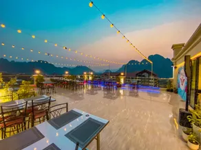 PM Hotel - Image 3