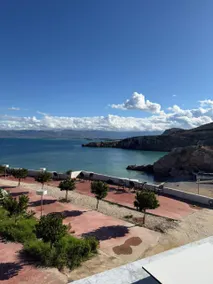 Golden Bay Hotel - Image 5