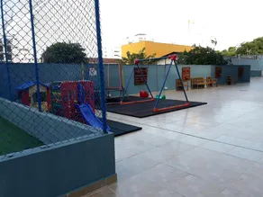 500M DA PRAIA DA ENSEADA, Prédio cm Piscina, 1Garagem, WI-FI 300 Mbps, Centro de Guarujá, próximo à Praia e Comércio, horários check-in e check-out flexíveis, churrasqueira, - Image 4