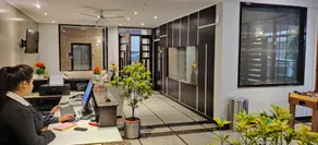 Hotel The Urmi - Image 5