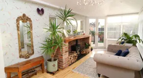 Ivys End Boutique Chic Manor Cottage Elegant & Sophisticated Retreat in Loughborough offering 3bedrooms - Image 3