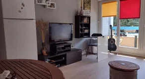 Studio ensoleillé avec balcon - Image 2