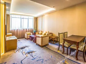 Juchunyuan Binjiang Holiday Hotel - Image 4
