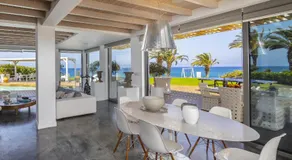 Ultimate Luksus Beach Front Villa, moderne, fuldt udstyret, fuldt air-Conditioend, 4-soveværelser, 5-badeværelser, Legerum, Satellit, Wi-Fi - Image 3