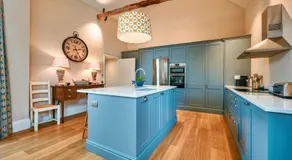 Bullfinches Barn - Image 3
