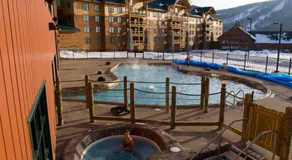 Hope Lake Lodge & Indoor Waterpark - Image 2