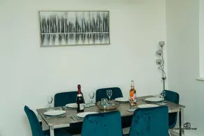 7 Guests - 3 Bedrooms - Parking - Pet Friendly - Image 4