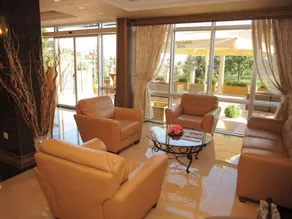 Golden Lake Hotel - Image 3