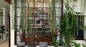 a-mâze house - Image 2