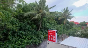 RedDoorz near Sleman City Hall Yogyakarta - Image 4