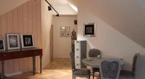 Lake & Library boutique Hotel - Image 2