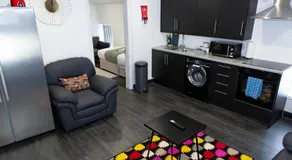 Snuggle Cove Apartments- Walton Road - Image 5