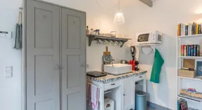 The Pool House - Image 4