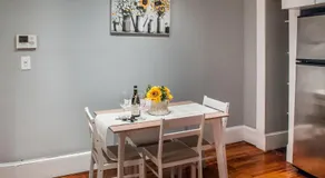 Gorgeous 1BR Wooster Sq. apt. - wshr/dryr, parking - Image 4