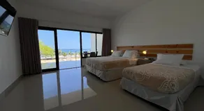 Las Hamacas - Image 2