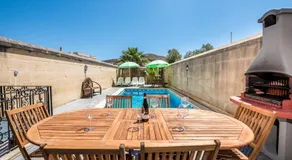 5 Schlafzimmer 4 Badezimmer mit eigenem Pool. - Image 5